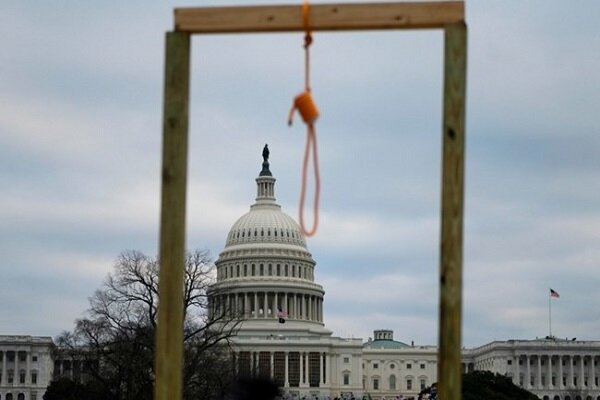 آمریکا و اُبهتی که فرو ریخت/ شمارش معکوس برای استیضاح
ترامپ