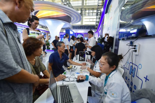 افت شدید کسری تجاری چین در بخش خدمات