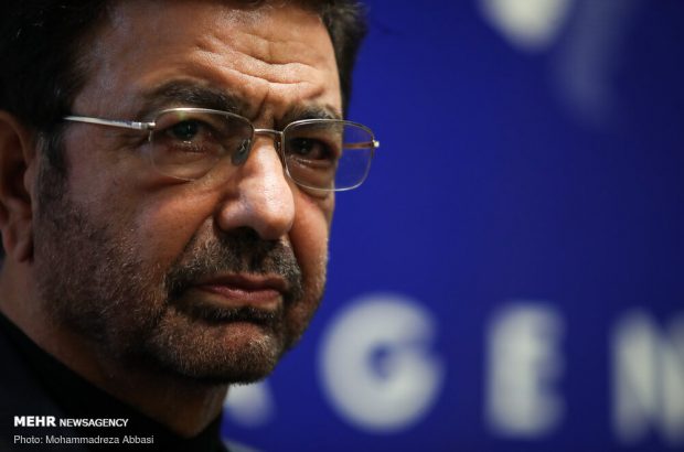 انتقاد از خود تحریمی های دولت/ به بودجه دفاعی توجه ویژه
شود