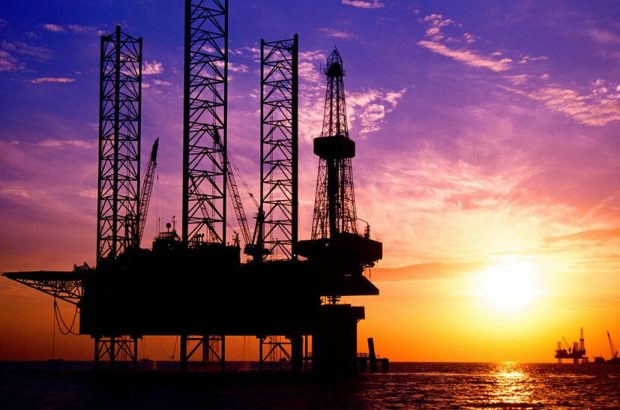 جهش ۵ درصدی قیمت نفت/ برنت ۵۴ دلاری شد