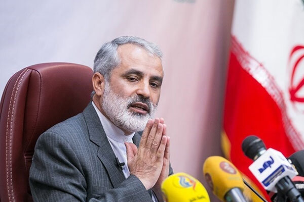 مظلومیت مراسم‌های انقلاب/ به تصمیمات دوگانه ستاد کرونا نقد
داریم