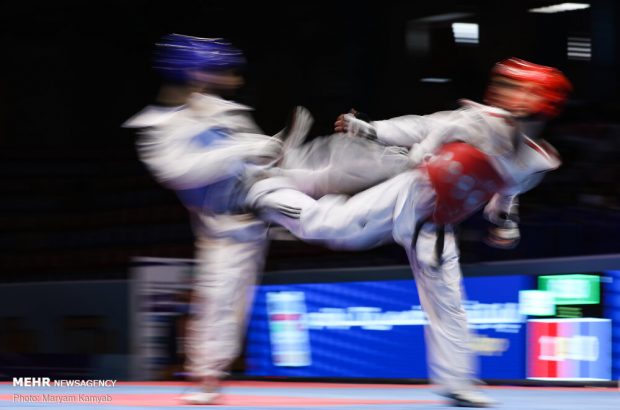 کادر فنی نظاره گر بازیها/ بانوان ملی پوش هم به سالن
آمدند