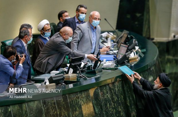 بخش اول لایحه بودجه ۱۴۰۳ ابتدای آذر ماه به مجلس ارسال
می‌شود