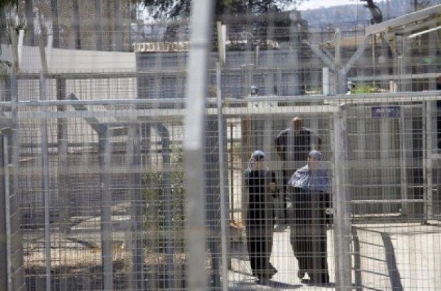 اسیر ۲۰ ساله فلسطینی در زندان‌های رژیم صهیونیستی به شهادت
رسید