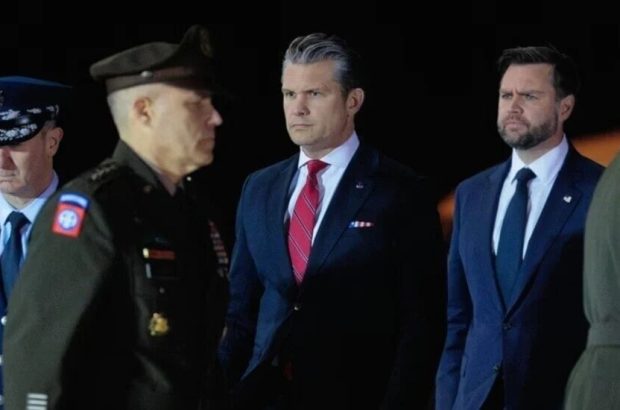 آتلانتیک: اختلاف نظر ونس و هگست در خصوص جنگ با ایران