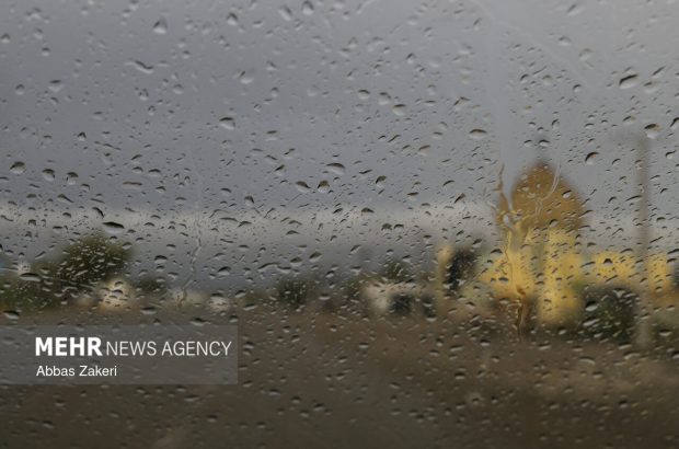 آسمان آباد با ۹۳ میلیمتر بارندگی رکورددار بارش های اخیر در
ایلام