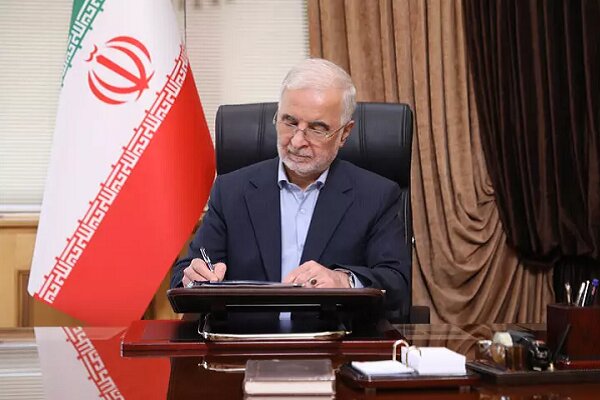 شوراهای اسلامی یکی از جلوه‌های تحقق حاکمیت مردم بر سرنوشت
خویش هستند