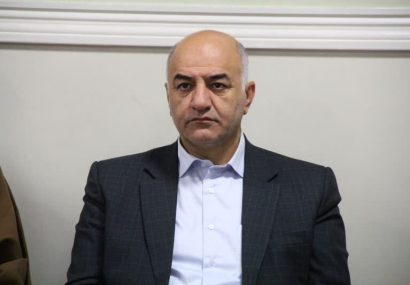 فرماندار بروجرد: توزیع عادلانه آرد در میان خبازی‌ها ضروری
است