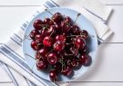 گیلاس قرمز تیره روند پیشرفت سرطان سینه تهاجمی را کُند می
کند