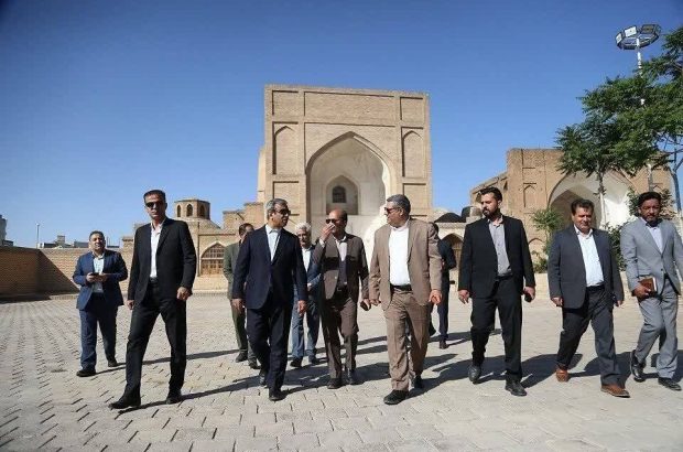 استاندار خراسان رضوی از مجموعه فرهنگی_تاریخی قطب‌الدین حیدر
بازدید کرد