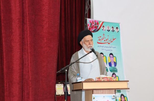 امام جمعه دیّر: آموزش و پرورش سنگ‌بنای آینده کشور
است