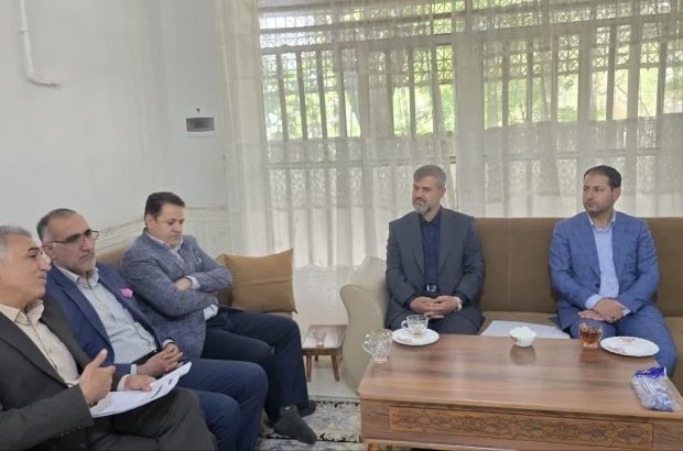 تاکید دادستان بر رفع مشکلات تامین آب و چالش های مرغداران
کرمان