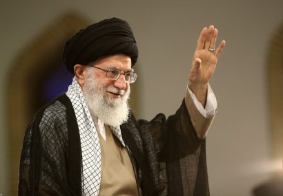 دعوت علمای عراق از حجاج خانه خدا برای انجام حج به نیت رهبر
شهید