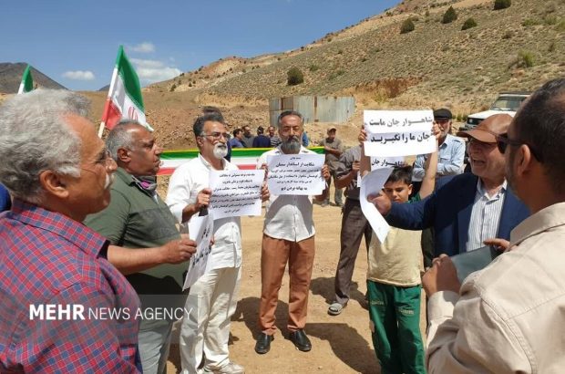 «دپوی ۱۸ هزار تنی» بهانه بازگشایی معدن تعطیل شده بوکسیت تاش
در شاهوار