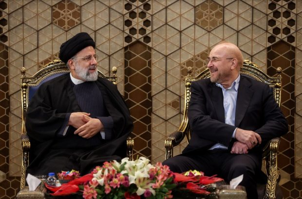 شهید رئیسی راه حل مشکلات را در بازگشت به آرمان‌های انقلاب
می‌دانست
