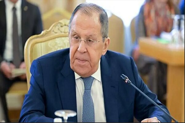 لاوروف: تجاوز غیرقانونی آمریکا و اسرائیل علیه ایران باید
متوقف شود لاوروف: تجاوز غیرقانونی آمریکا و اسرائیل علیه ایران باید
متوقف شود
