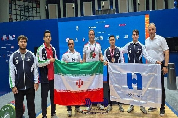 مدال جهانی وزنه بردار ایران تقدیم به شهدای میناب و ناو
دنا