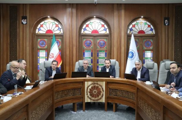 معاون استاندار یزد: حمایت از تولید و صادرات اولویت استان یزد
است