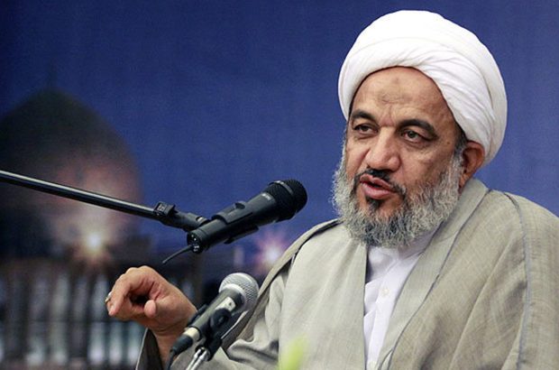 وحدت زیر سایه مقام ولایت فقیه از وظایف مهم عصر غیبت
است