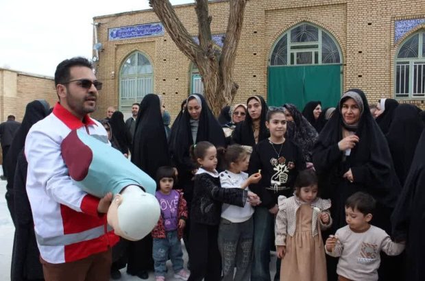 آموزش ۱۲ هزار نفر در طرح هلال‌احمر در مساجد خراسان
جنوبی