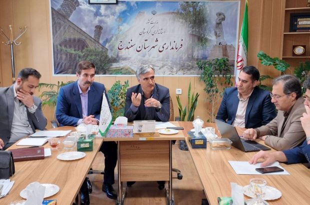 انتقاد فرماندار سنندج از کندی اجرای پروژه‌های راه
روستایی