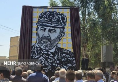 تندیس یادبود سپهبد شهید «غلامعلی رشید» در دزفول رونمایی
شد