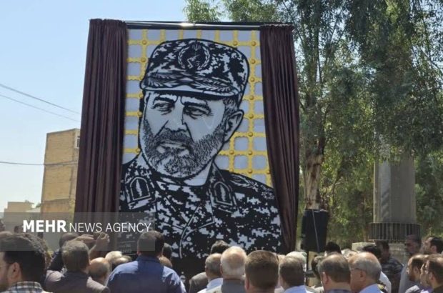 تندیس یادبود سپهبد شهید «غلامعلی رشید» در دزفول رونمایی
شد