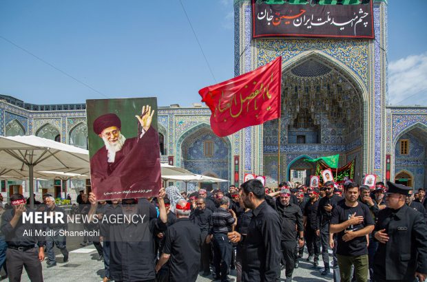 حرم امام رضا(ع) در سوگ سیدالشهدا؛ روایتی از عاشورا در میان
زائران رضوی