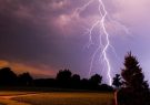 داداشی: احتمال وقوع صاعقه و تگرگ در خراسان شمالی وجود
دارد