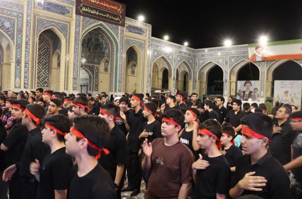 طنین لبیک دانشآموزان حسینی ناحیه ۵ اصفهان در حرم
زینبیه طنین لبیک دانشآموزان حسینی ناحیه ۵ اصفهان در حرم
زینبیه