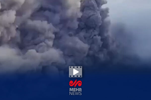 فوران آتش فشان شهر کاگوشیمای ژاپن را در خاکستر فرو
برد