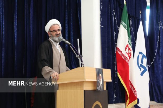 مطیعی: «اسلام ناب» را به گفتمان عمومی نسل جوان تبدیل
کنیم