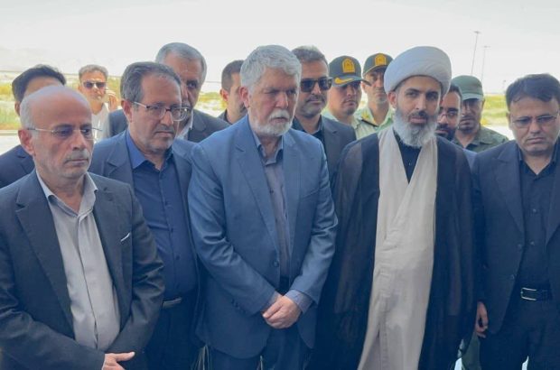 وزیر فرهنگ و ارشاد اسلامی وارد لامرد شد