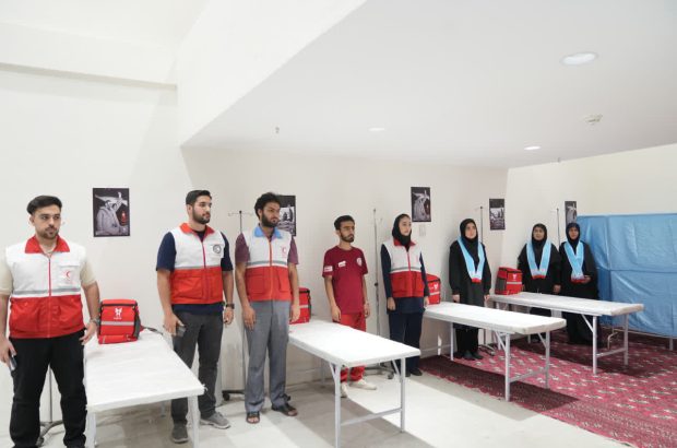 ارائه ۹۴۰ هزار خدمت رفاهی و درمانی اوقاف در تشییع رهبر شهید
در مشهد ارائه ۹۴۰ هزار خدمت رفاهی و درمانی اوقاف در تشییع رهبر شهید
در مشهد